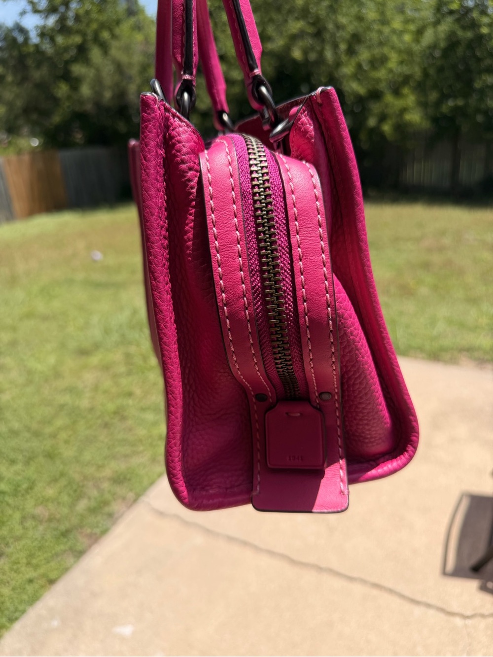 Coach Rogue 25 Fuchsia - Picture 2 of 14